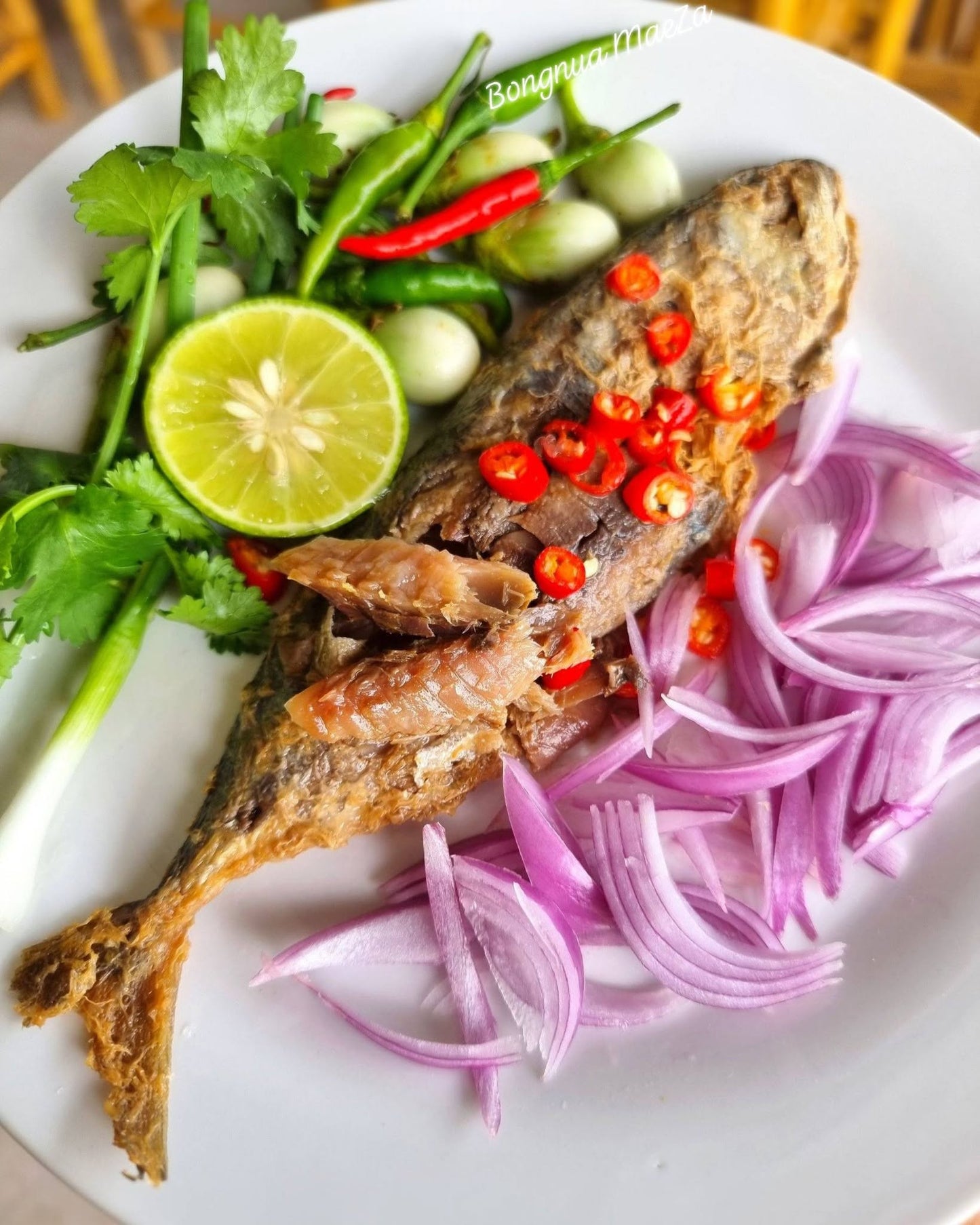 Mae Sah Bon Nua Fried Salted Mackerel – Ready to Eat