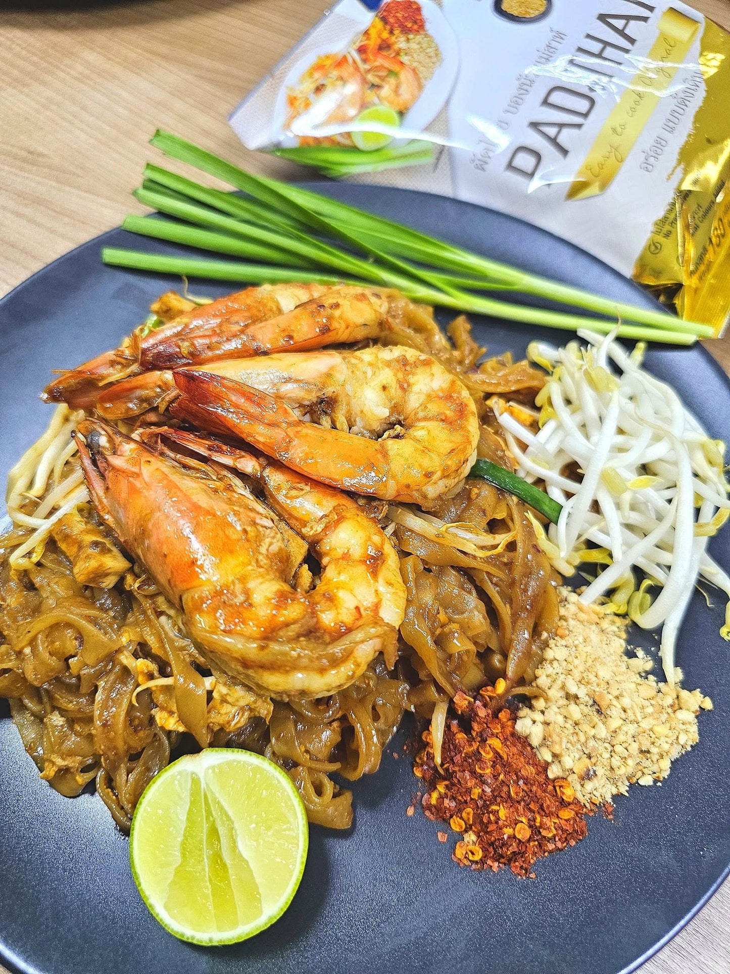 Bon Nua Pad Thai Chan Noodles 180g.